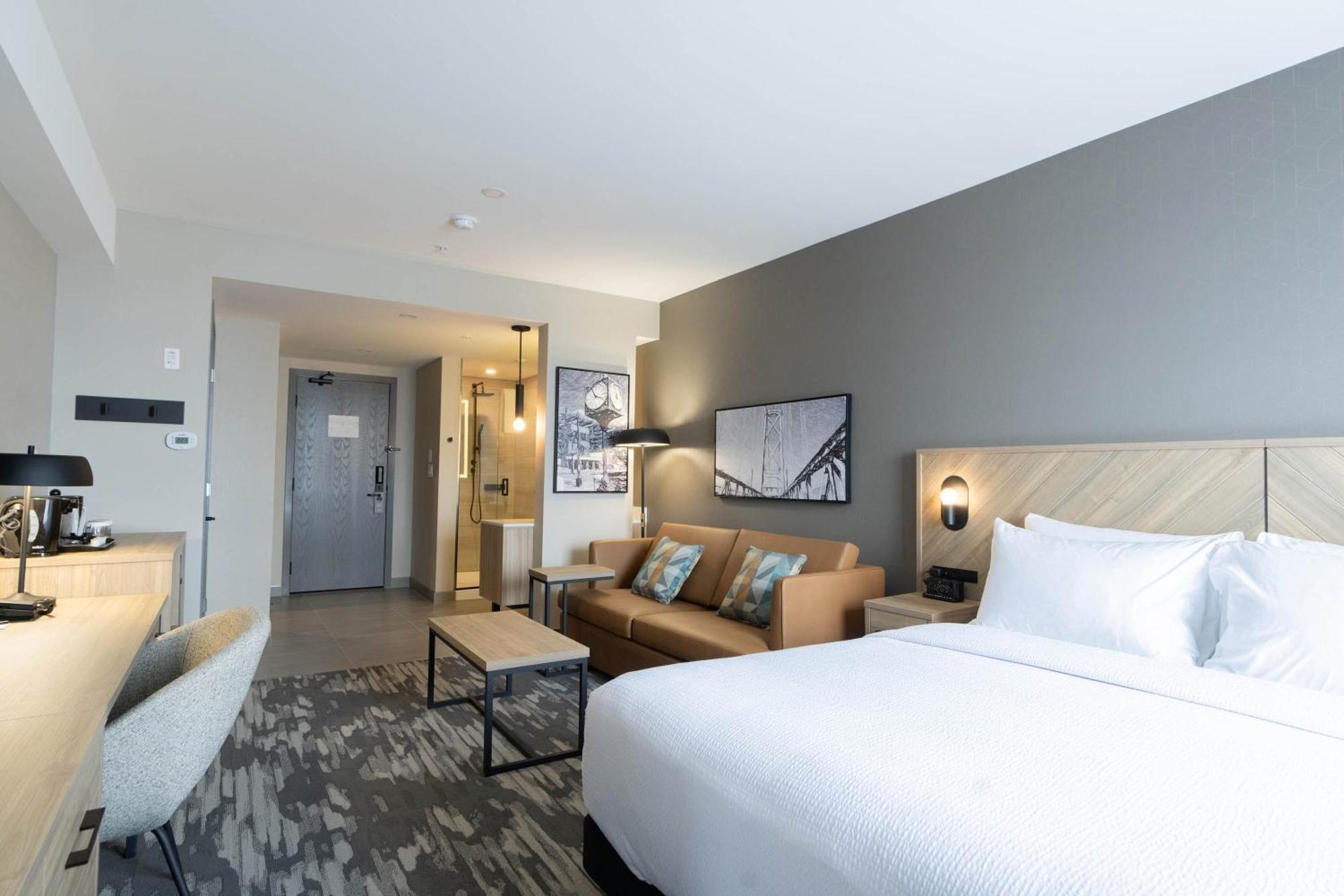 Sandman Signature Winnipeg Airport Hotel & Suites ภายนอก รูปภาพ